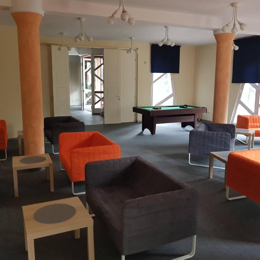Grantek Ueduelohaz Hotel Balatonlelle Luaran gambar