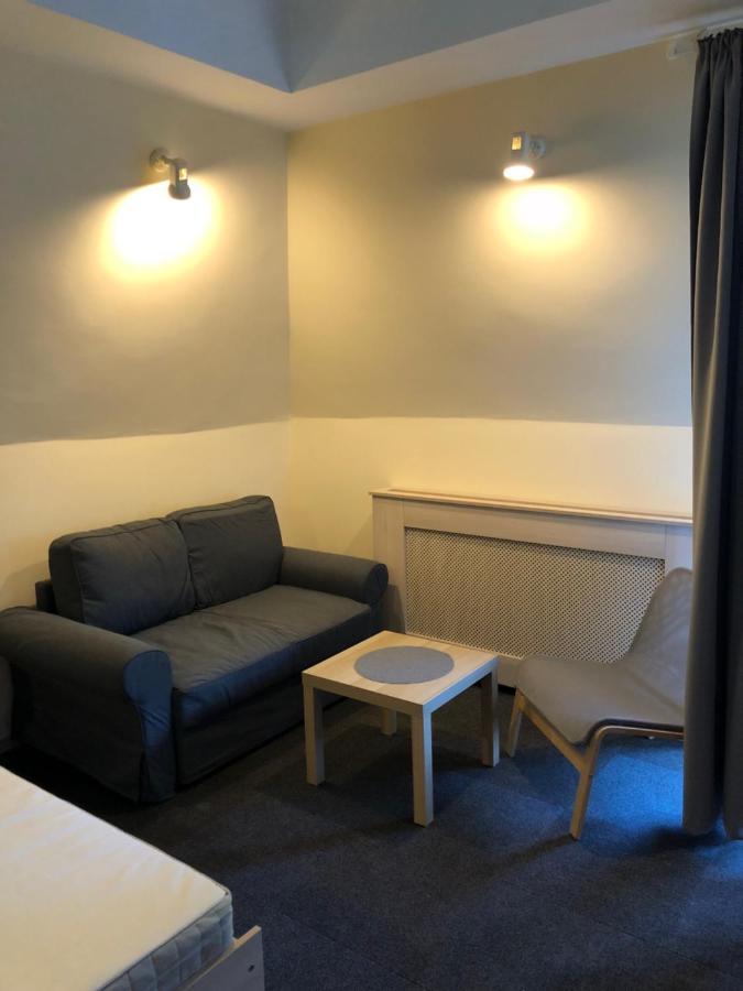 Grantek Ueduelohaz Hotel Balatonlelle Luaran gambar
